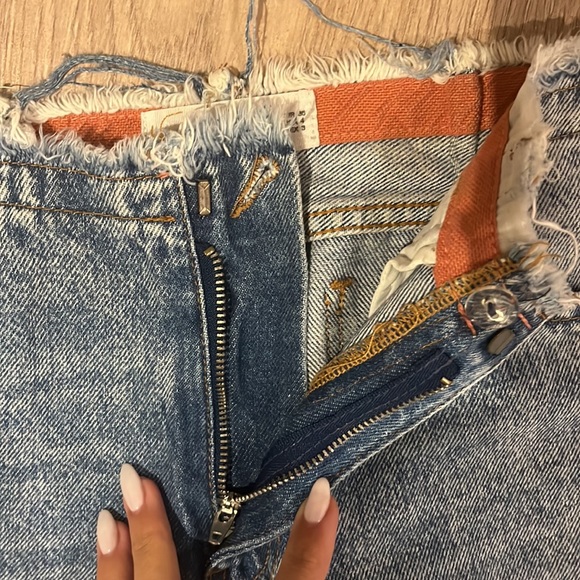 Mango high rise jeans (size 4) - Picture 3 of 6